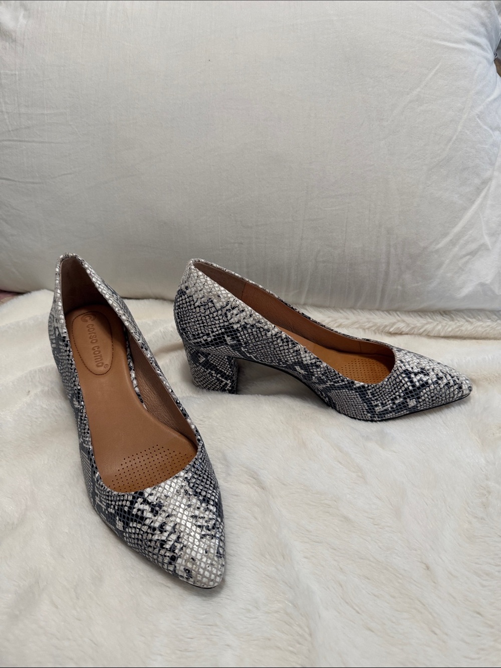 Corso Como Snake-Print Pointed Block Heel Pumps - Black & White